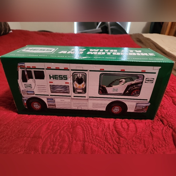 Hess RV with ATV and Motorbike - Picture 1 of 5